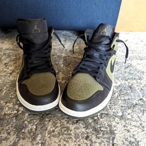 Air Jordan 1 Mid Olive canvas size 10